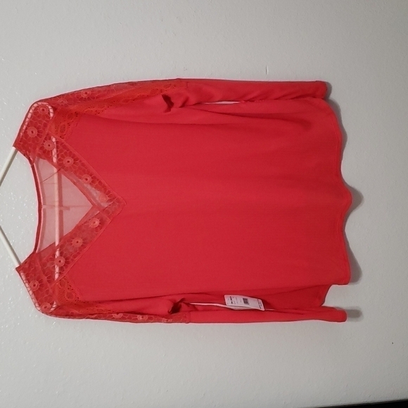 NWT FREE PEOPLE  LOLA LaceTrim V-neck Knit Top, Color Rose Crimson, Size… - Picture 13 of 16
